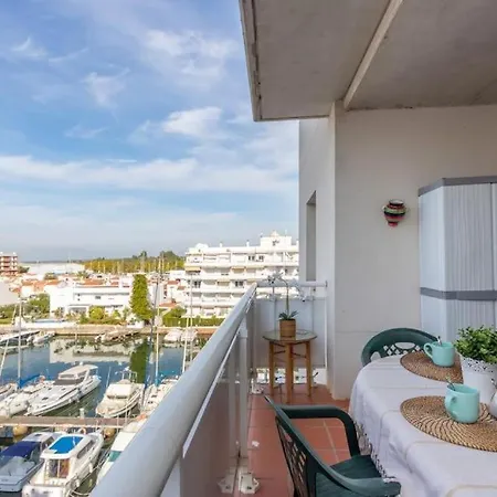 166- Empurialola-penthouse En Con Piscina Y Vistas Al Puerto Canigo- Apartment Roses