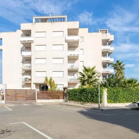Apartment 166- Empurialola-penthouse En Con Piscina Y Vistas Al Puerto Canigo- Roses