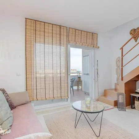 166- Empurialola-penthouse En Con Piscina Y Vistas Al Puerto Canigo- *